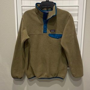 Patagonia boys size large/12 pullover. Brown with blue trim. EUC.